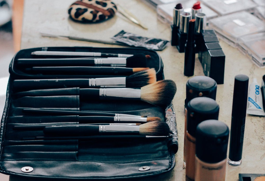 Addressing Common Storage Problems in Makeup Vanities - Yanosaku Sotre