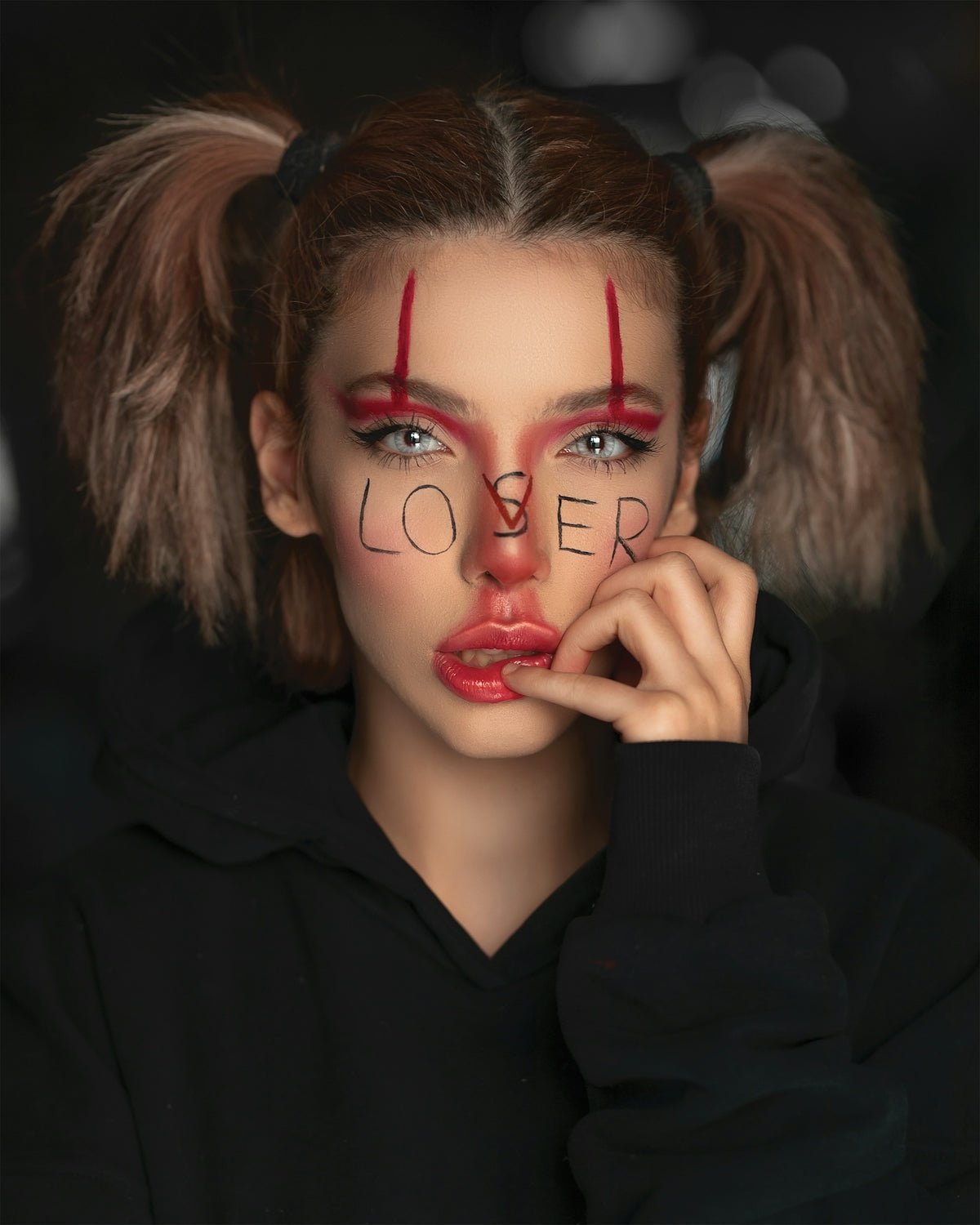 How to Use Every Inch of Your Makeup Vanity Efficiently - Yanosaku Sotre