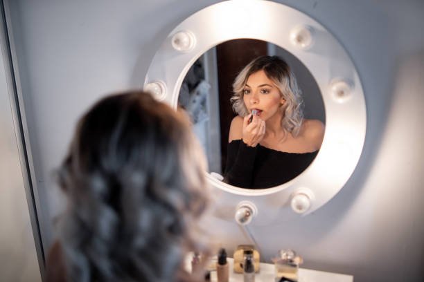 Why Every Modern Bedroom Deserves a Smart Vanity Table - Vektaya